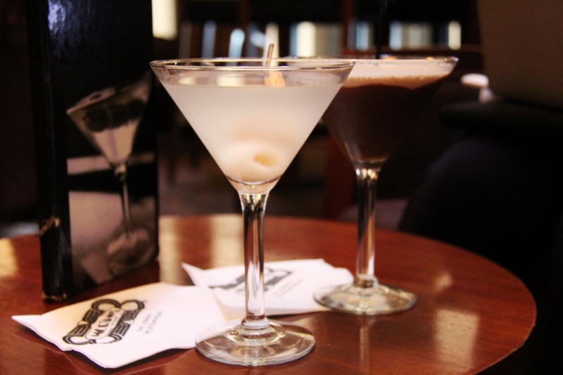 brasserie-RIGAUD-min_martini_bar_lychee_chocolate_alcohol_liquor_happy_hour_happy-910161